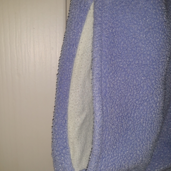 L.L. Bean Women's Medium Lilac Fleece Vest - Picture 4 of 5